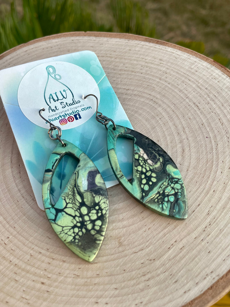 Earrings - Thrive 🦚