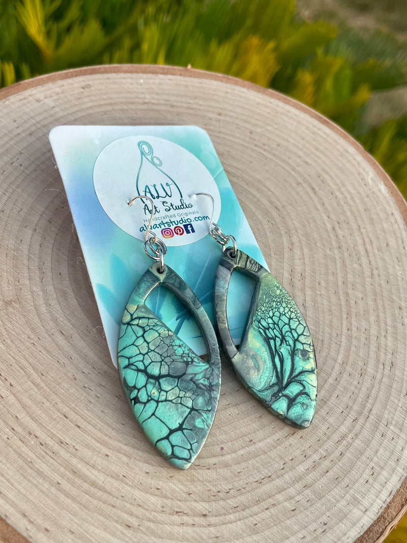 Earrings - Thrive 🦚