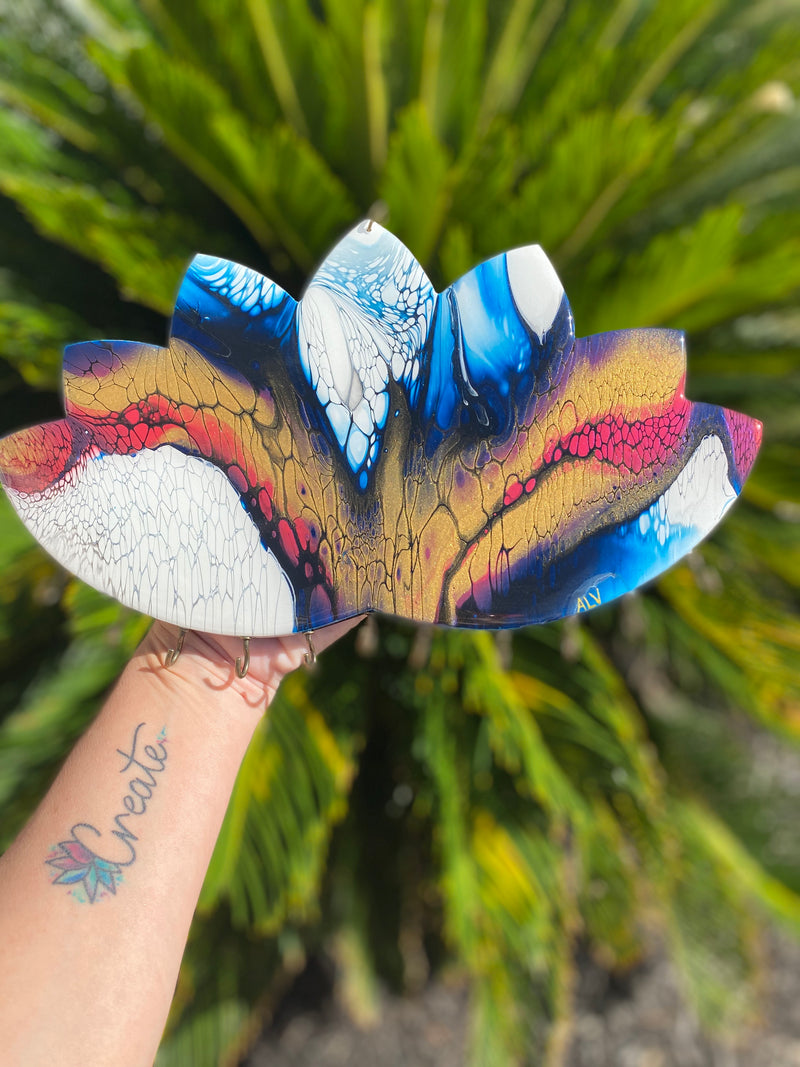 Lotus Wall Hanging Organizer